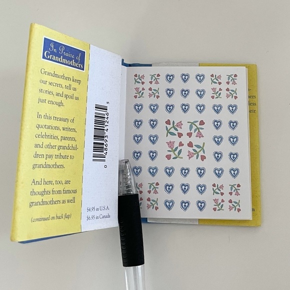 Grandmother Mini Quotation Book “In Praise of Grandmothers” Home Decor Book - Picture 9 of 12